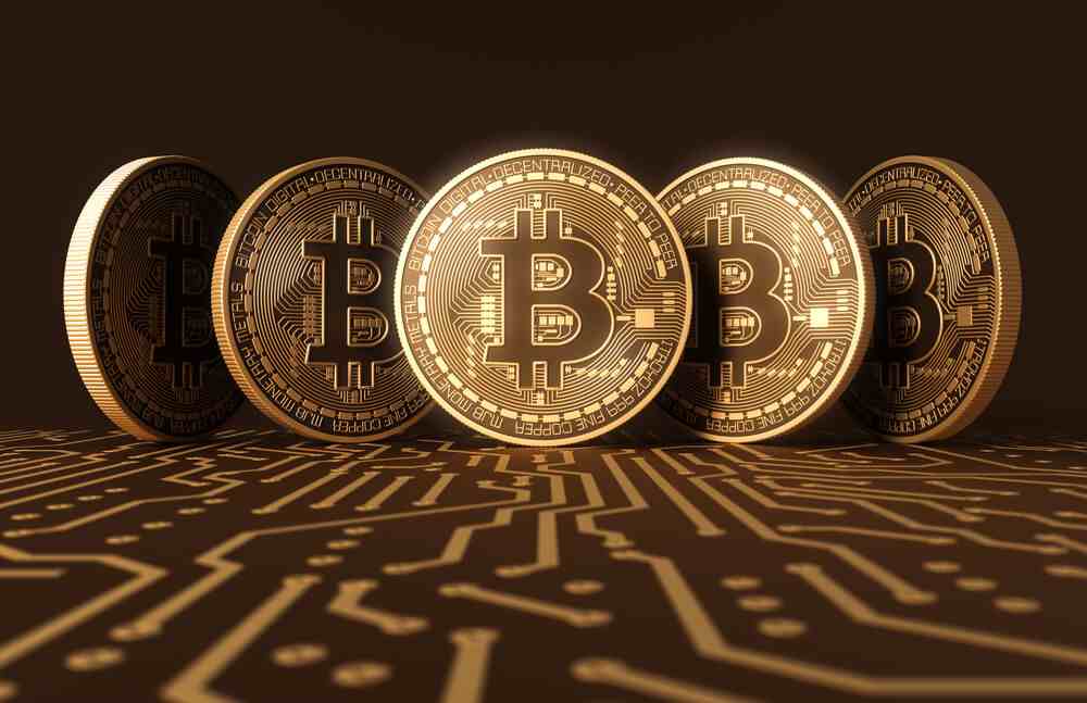 "بيتكوين" تتجاوز خمسة آلاف دولار للمرة الأولى في تاريخها