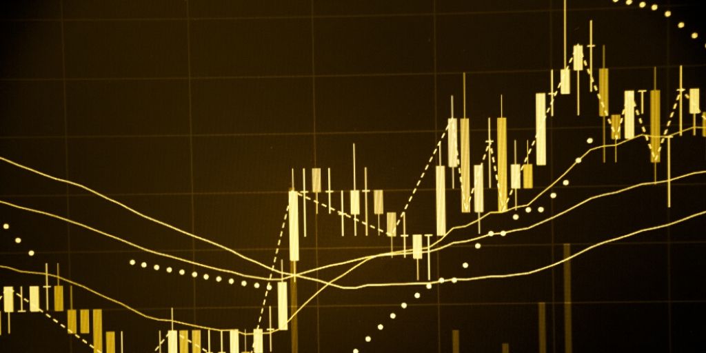 توقعات سعر الذهب في تباين مع بداية رفع الحظر التدريجي بالدول