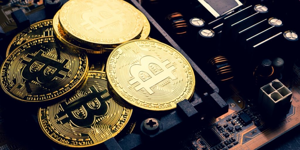 البيتكوين يرتفع